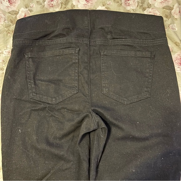 Not Your Daughter’s Jeans Pull-on Jean Jegging with front seaming Black Size 4 - Picture 2 of 6